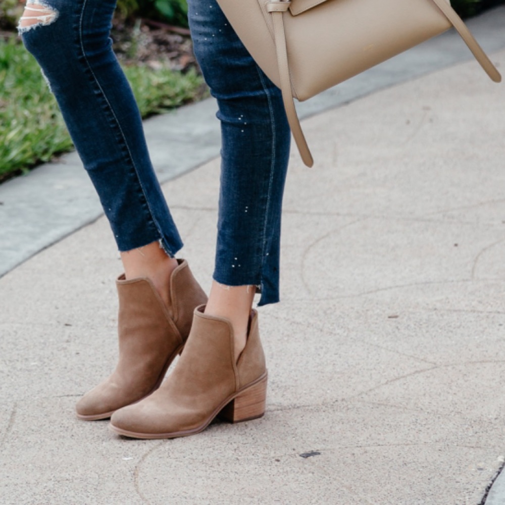 BP. Size 9 Barris Block Heel Bootie